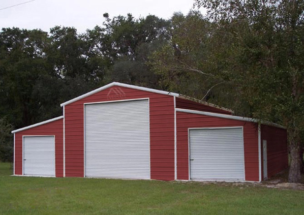 Monitor Barn in Red
