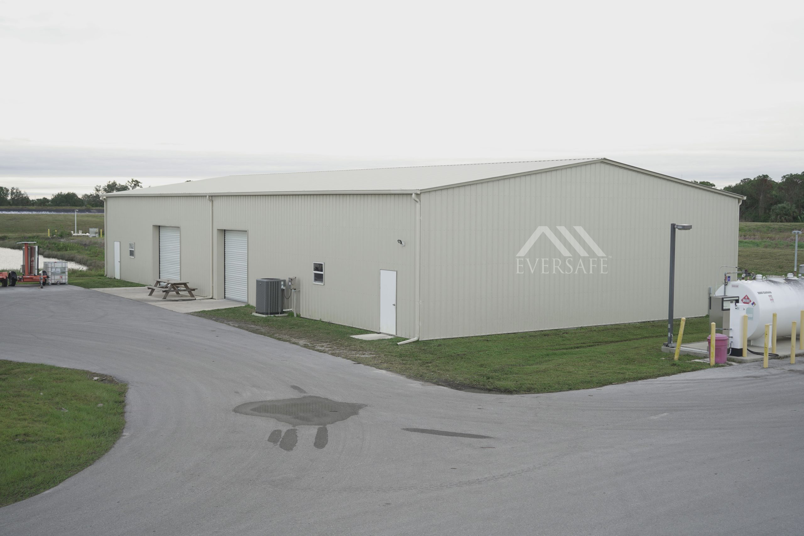 Sarasota Steel Building kits Local Florida crews, offices, prices